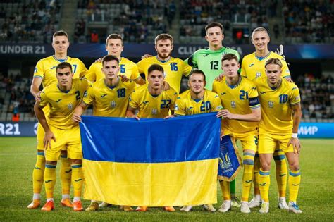 збірна україни з футболу ігри